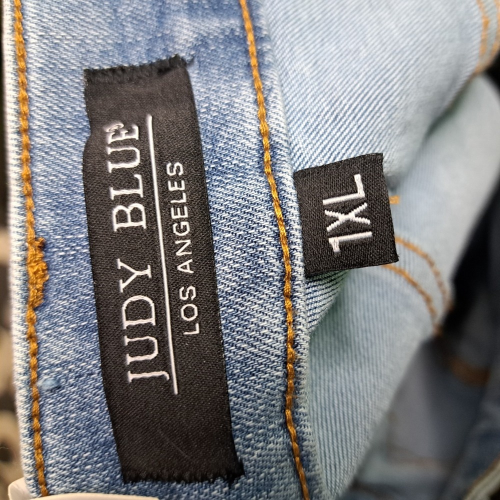 NWT Classic Americana Normcore Judy Blue High Waisted Cuffed Dad Jean Shorts 1XL - Picture 10 of 10